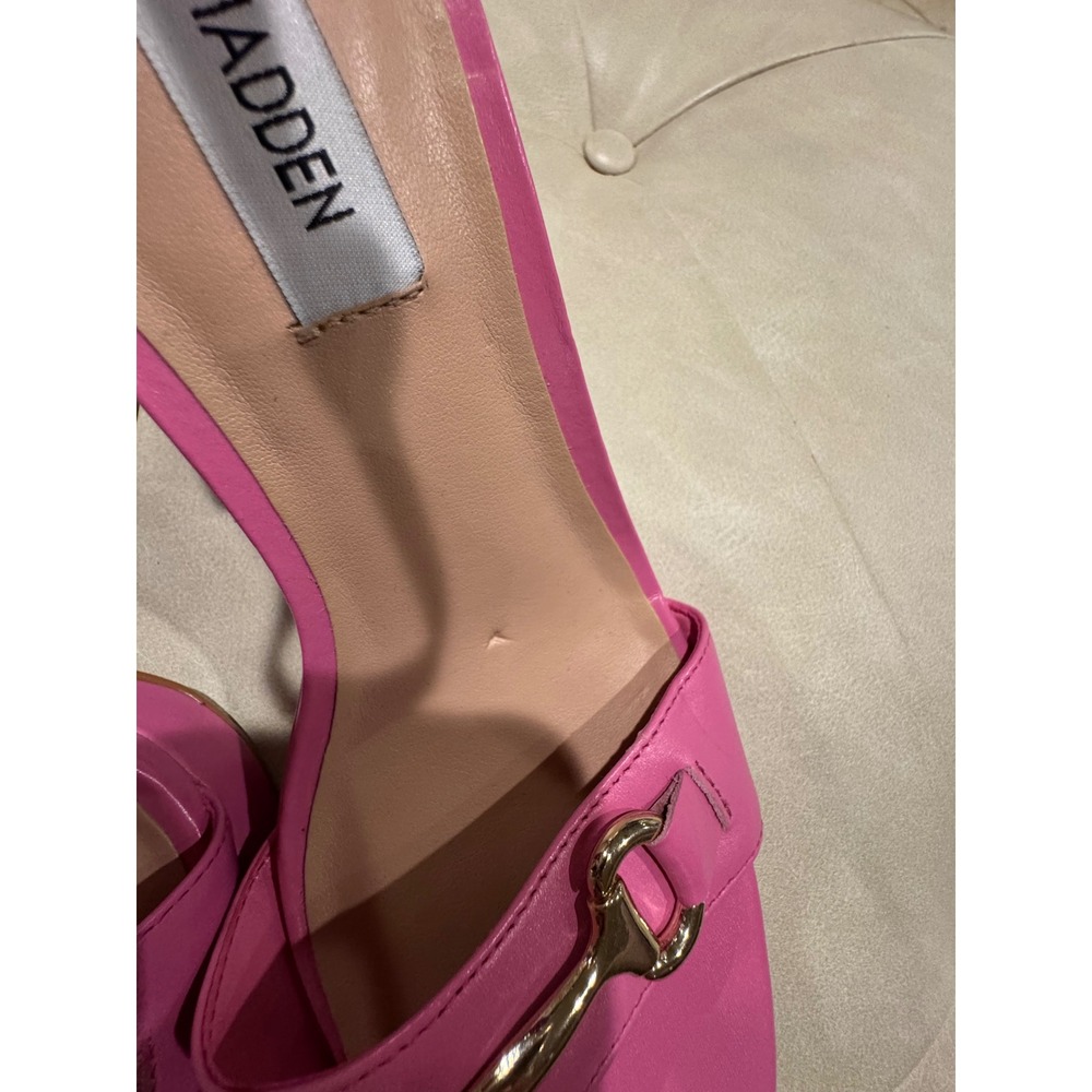 Steve Madden Women Hot Pink Block Heel Sandals Gold Horsebit Square Toe Size 9M - Picture 3 of 7